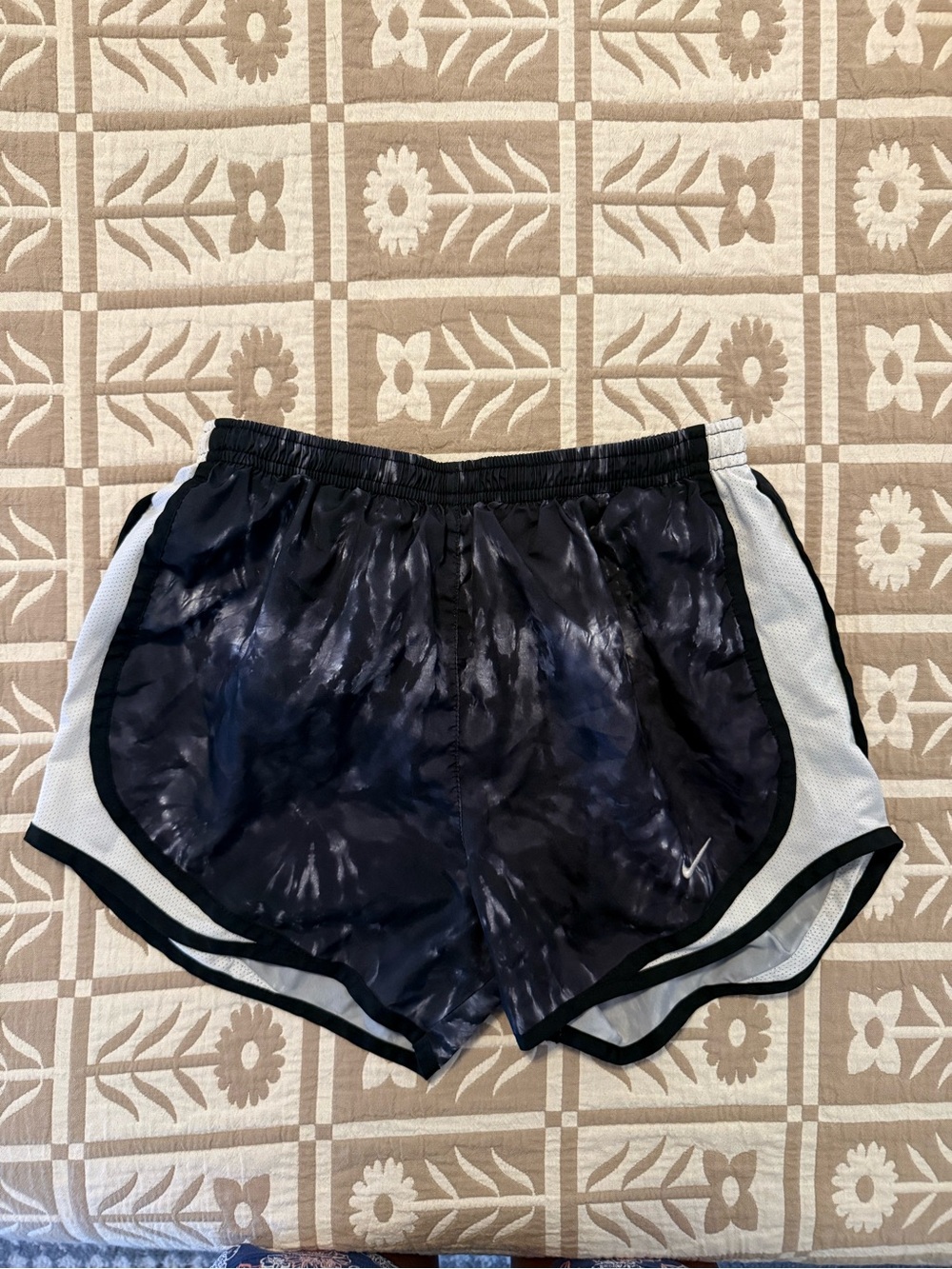 Nike Tempo Shorts - XS